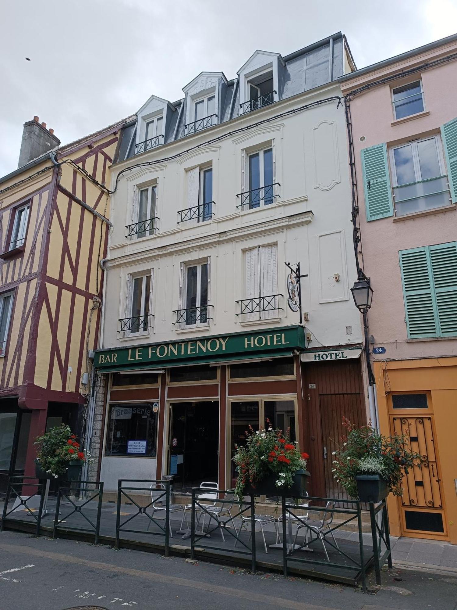 Hotel Le Fontenoy Provins Buitenkant foto
